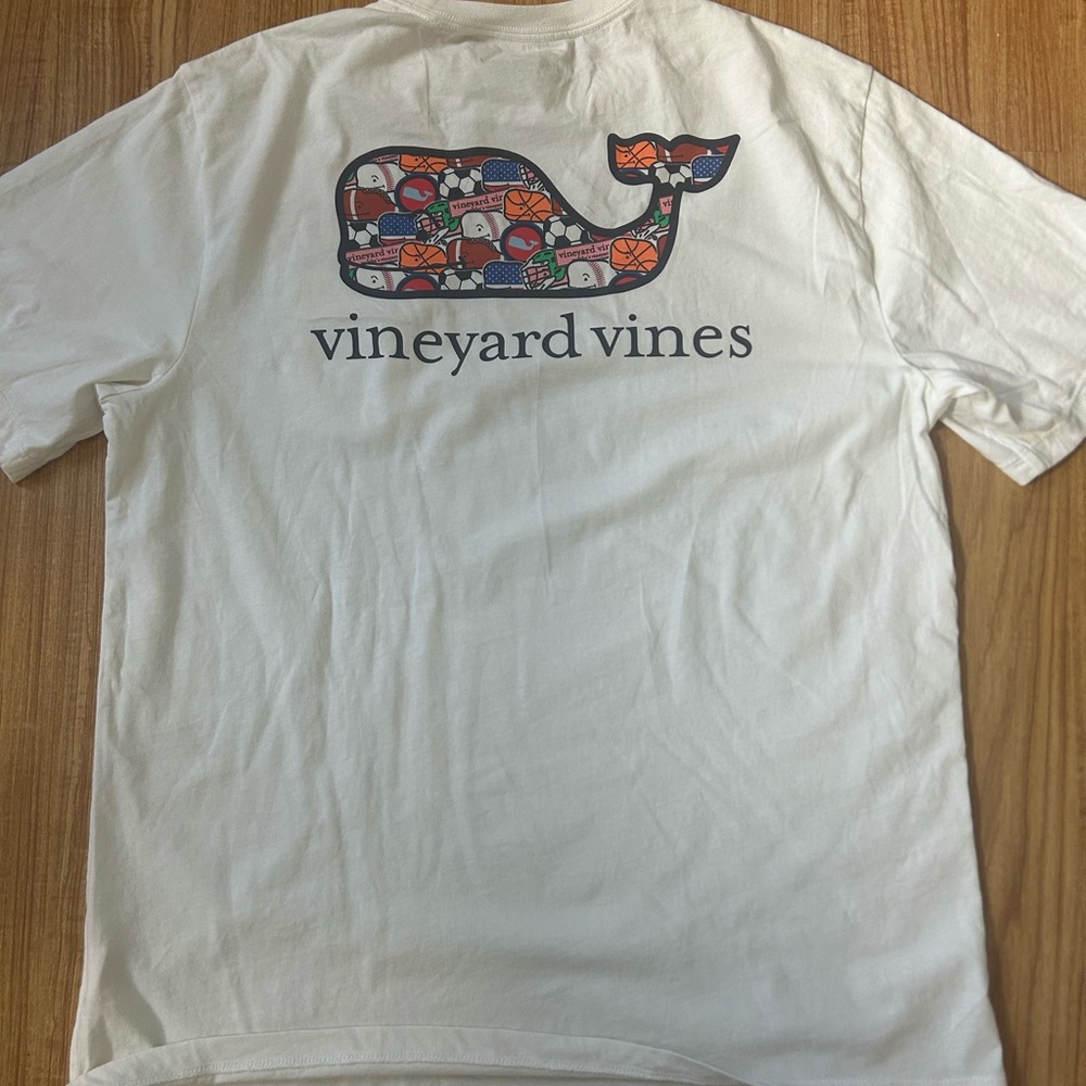 Vineyard Vines Classic White Sports Whale Short Sleeve Tee Men’s Sz L - Picture 5 of 5